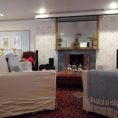 Guestling Hall Hotel Экстерьер фото